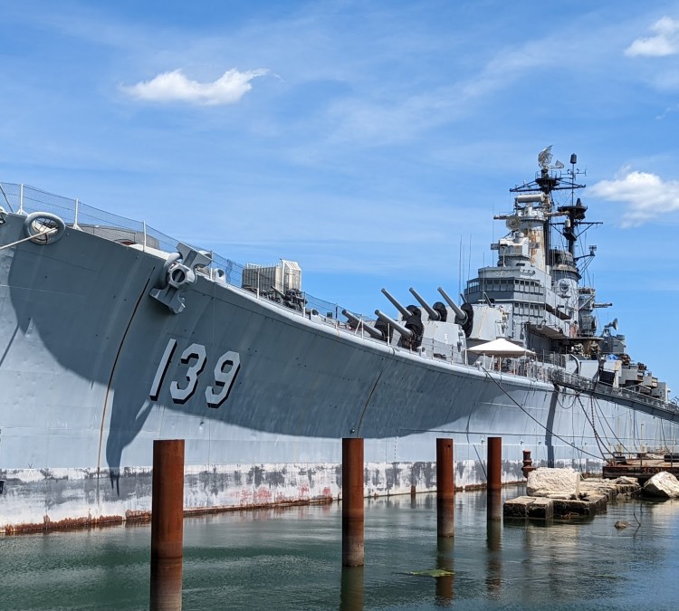 United States Naval Shipbuilding Museum & USS Salem (Quincy,&nbspMA)